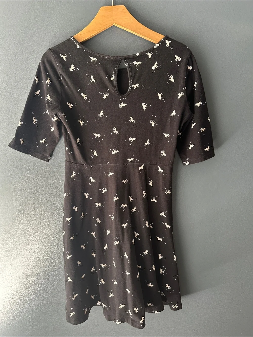 🦄 OLD NAVY girls dress black white unicorns short sleeved dress size large 10-12